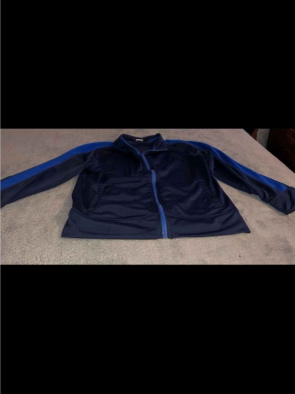 Boy’s Gymboree sweatshirt 7-8
